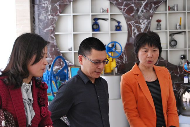 �ζ��^��������hί�I�����^��˾�s�uչ�d