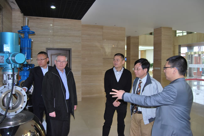 �W���y�T�f(xi��)����ϯƤ�����������^�����y�T���F(tu��n)�a(ch��n)Ʒչ�d