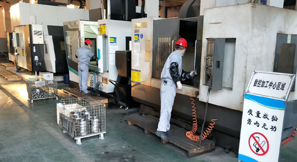 勞動(dòng)報(bào)《“工具包”支撐企業(yè)穩(wěn)健發(fā)展》