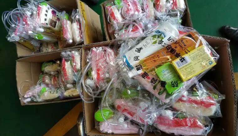 華亭鎮總工會前來上海滬工閥門廠慰問一線職工慰問品